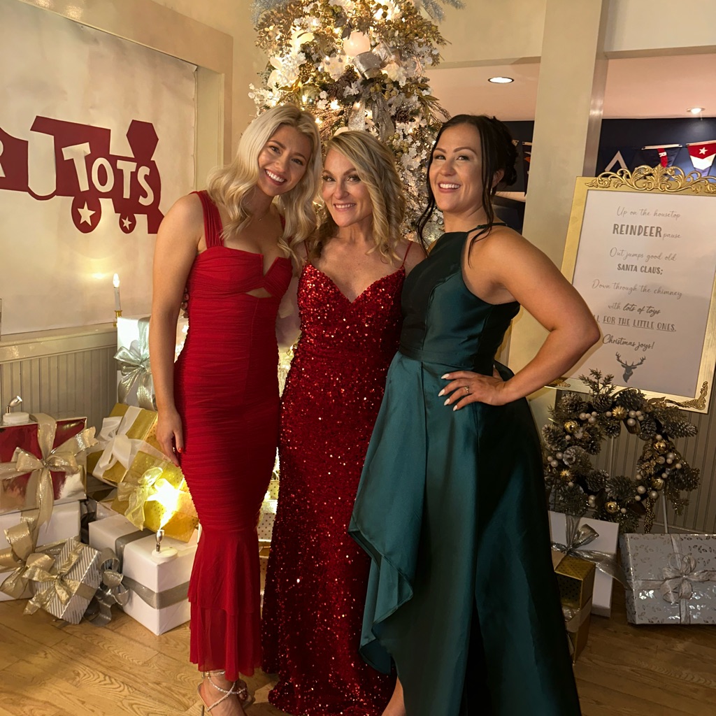 I Bought This Dress About Two Weeks Ago To Wear To A Christmas Gala!